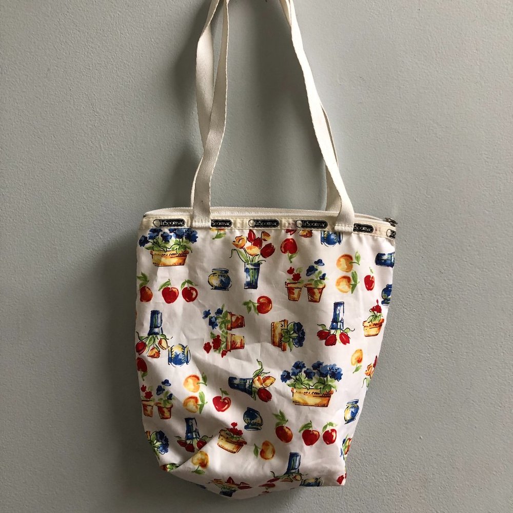 Lesportsac cute little bag